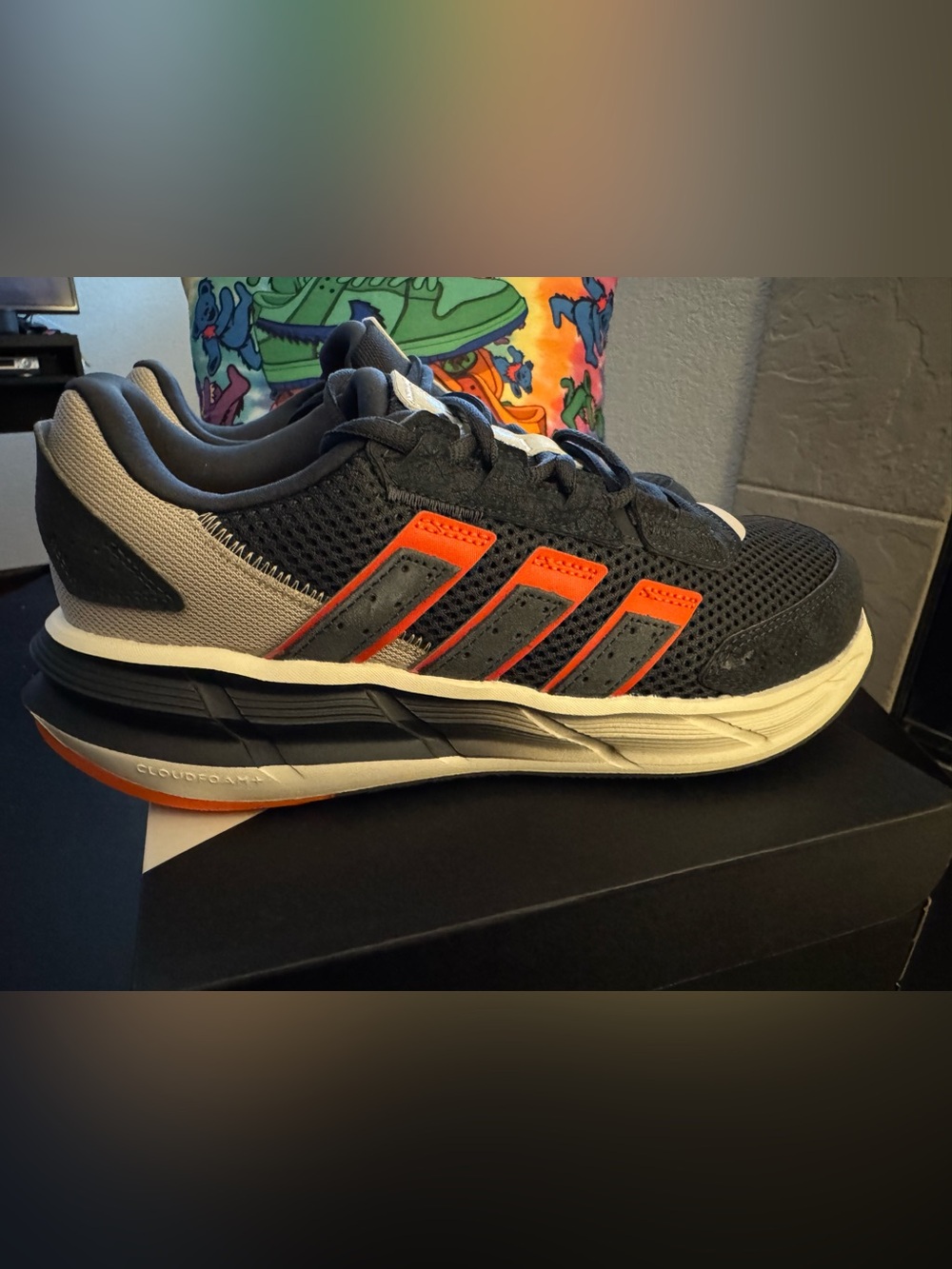 adidas Astrastar Carbon Impact Orange. Size 8M/9W. NWT
